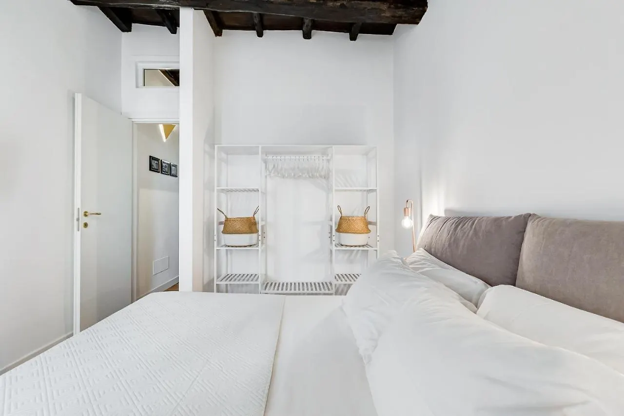 Boschetto 118 Apartment Rome